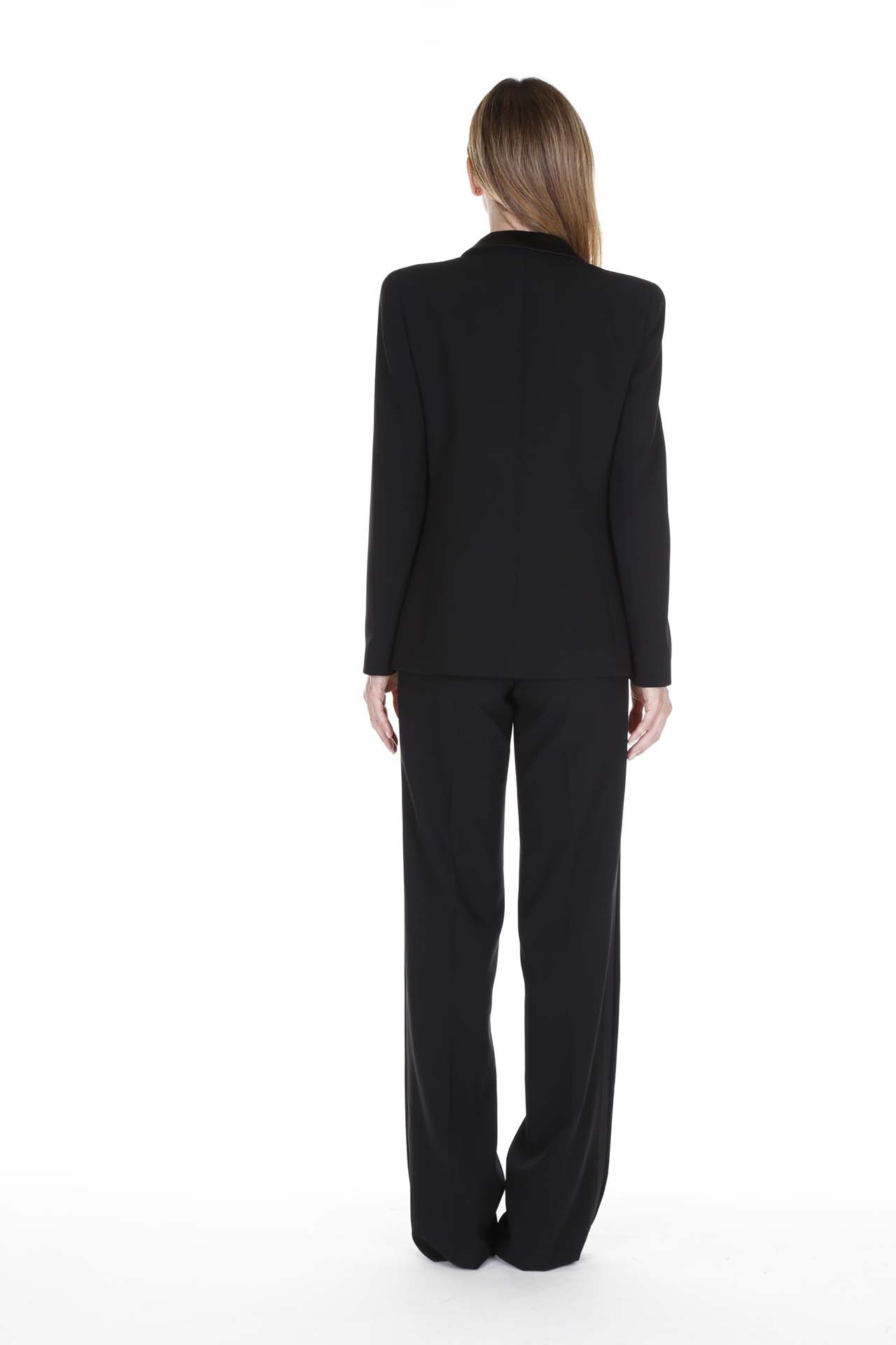 Giorgio Armani, Completo